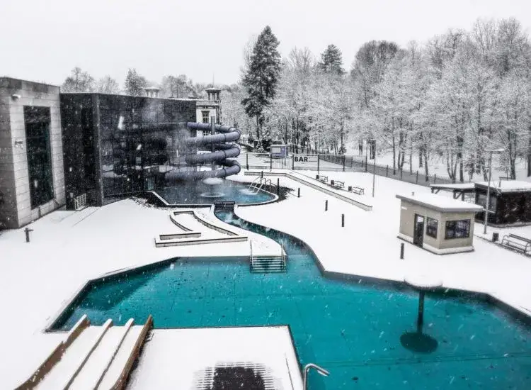 Termy Cieplickie baseny atrakcje