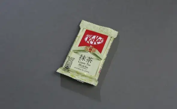 Kit Kat Matcha różne opakowania