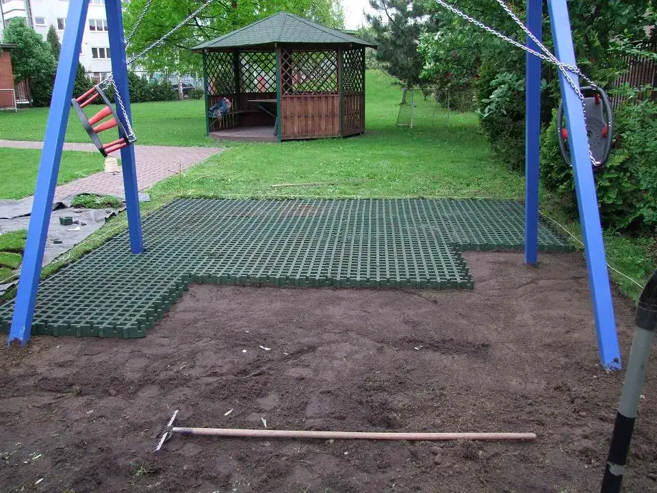 przygotowanie podłoża pod plac zabaw