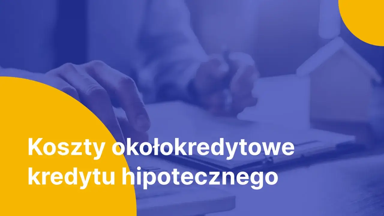 Ręce nad dokumentami i modelem domu. Biały tekst: 