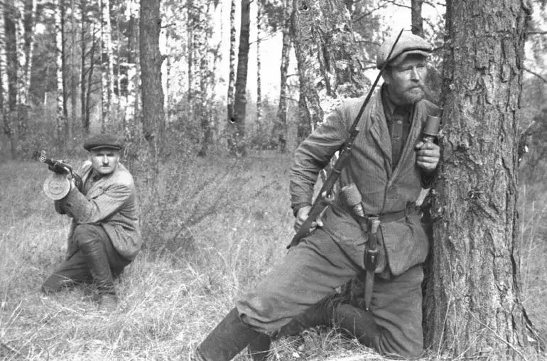 Zdjęcie Co to jest wojna partyzancka? Zrozumienie jej taktyk i historii