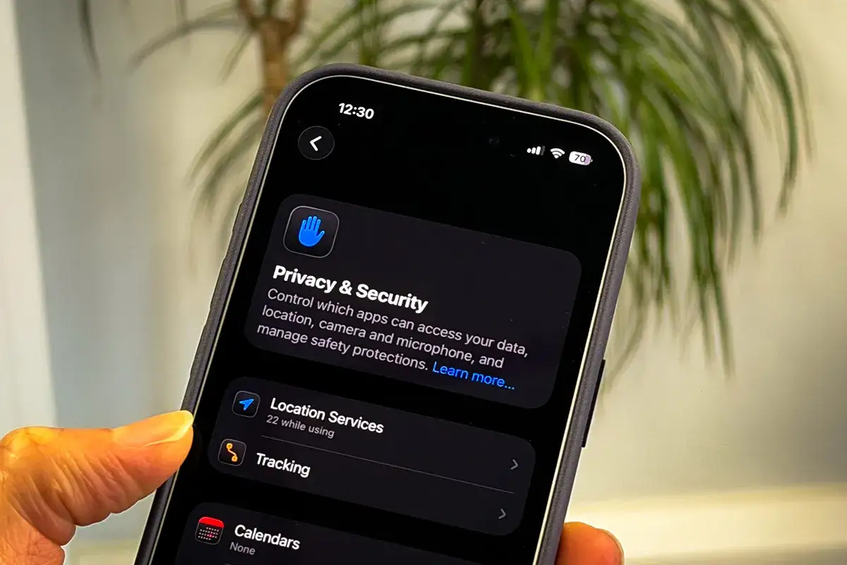Ustawienia prywatności i bezpieczeństwa na iPhonie. Dbanie o antywirus iphone to podstawa.