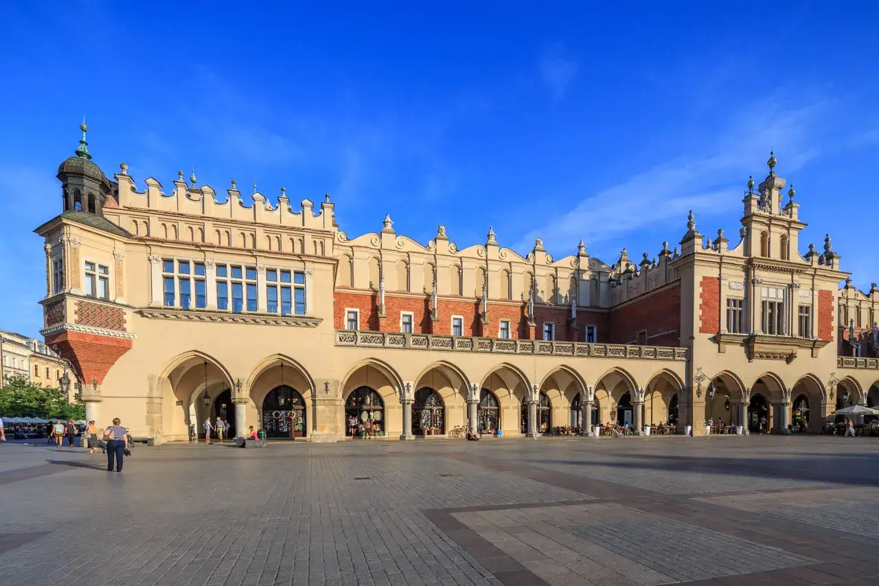 Rynek Gł&oacute;wny Krak&oacute;w Sukiennice
