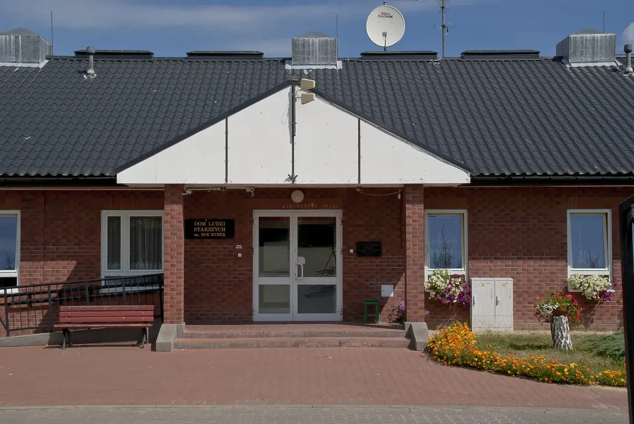 Dom Pomocy Społecznej Sue Ryder Kałków-Godów budynek