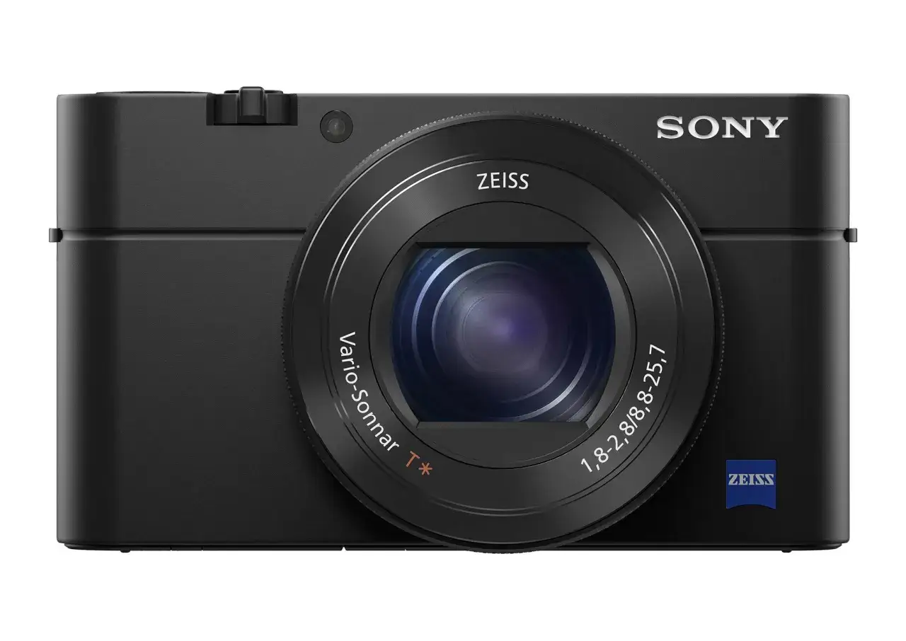 Elegancki czarny aparat Sony RX100 VIII z obiektywem Zeiss Vario-Sonnar T*.