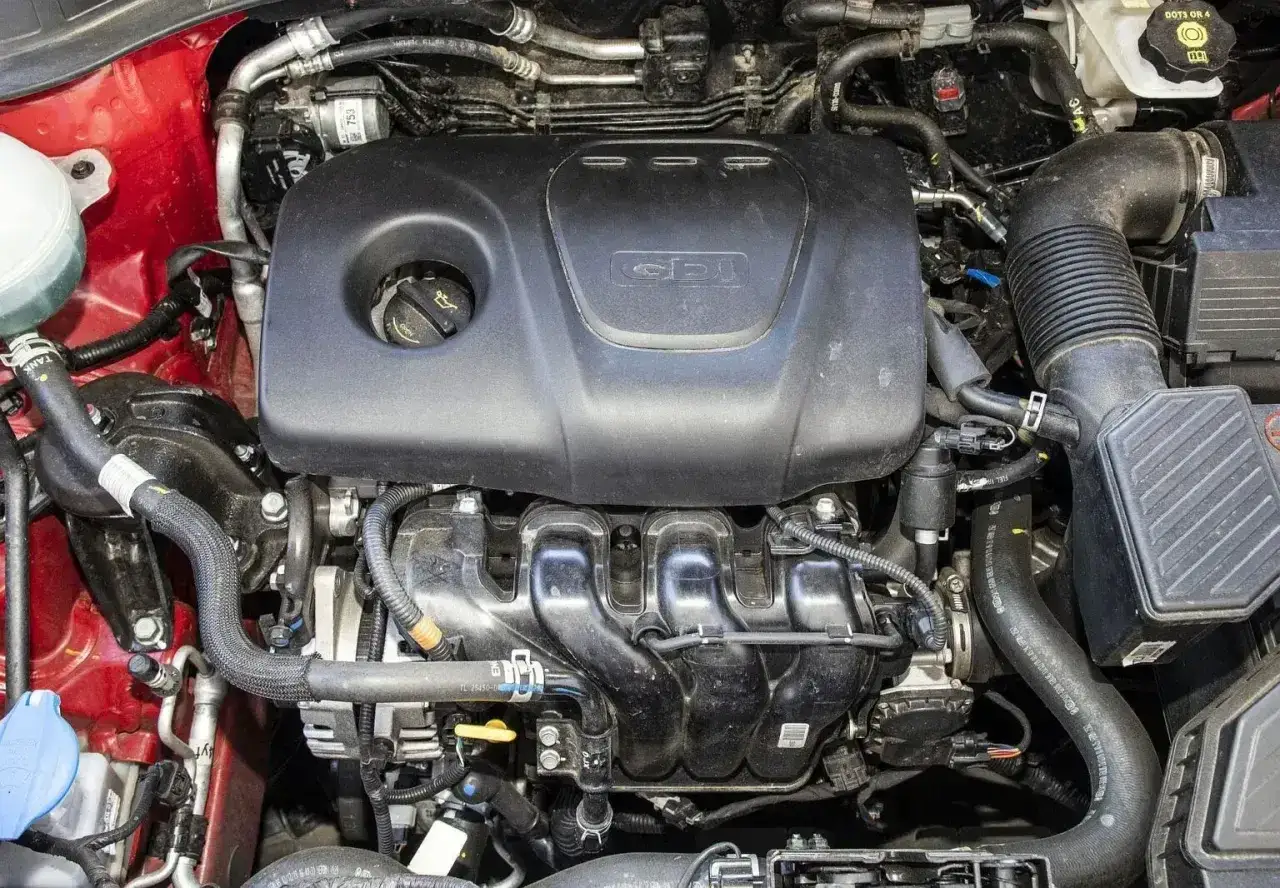Silnik GDI w Hyundai Tucson. Jaki silnik wybrać? Ten silnik to serce SUV-a, kluczowe dla jego osiągów i spalania.