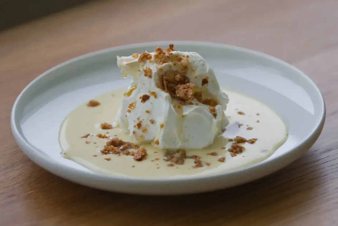 Ile flottante varianti e decorazioni