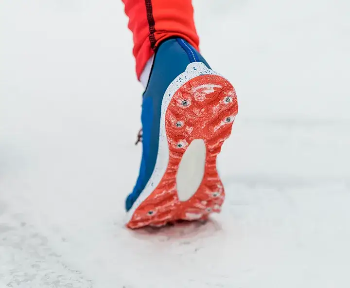 buty do biegania zimą bieżnik membrana