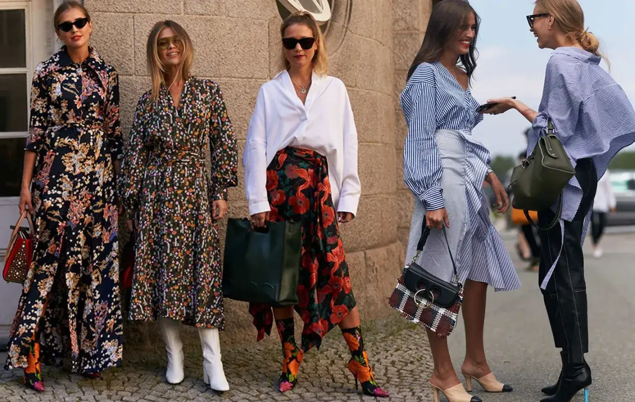Kobiety prezentują swoje stylizacje, pokazując, czym jest ootd co to. Wzorzyste sukienki, biała koszula z kwiecistą spódnicą i paski.