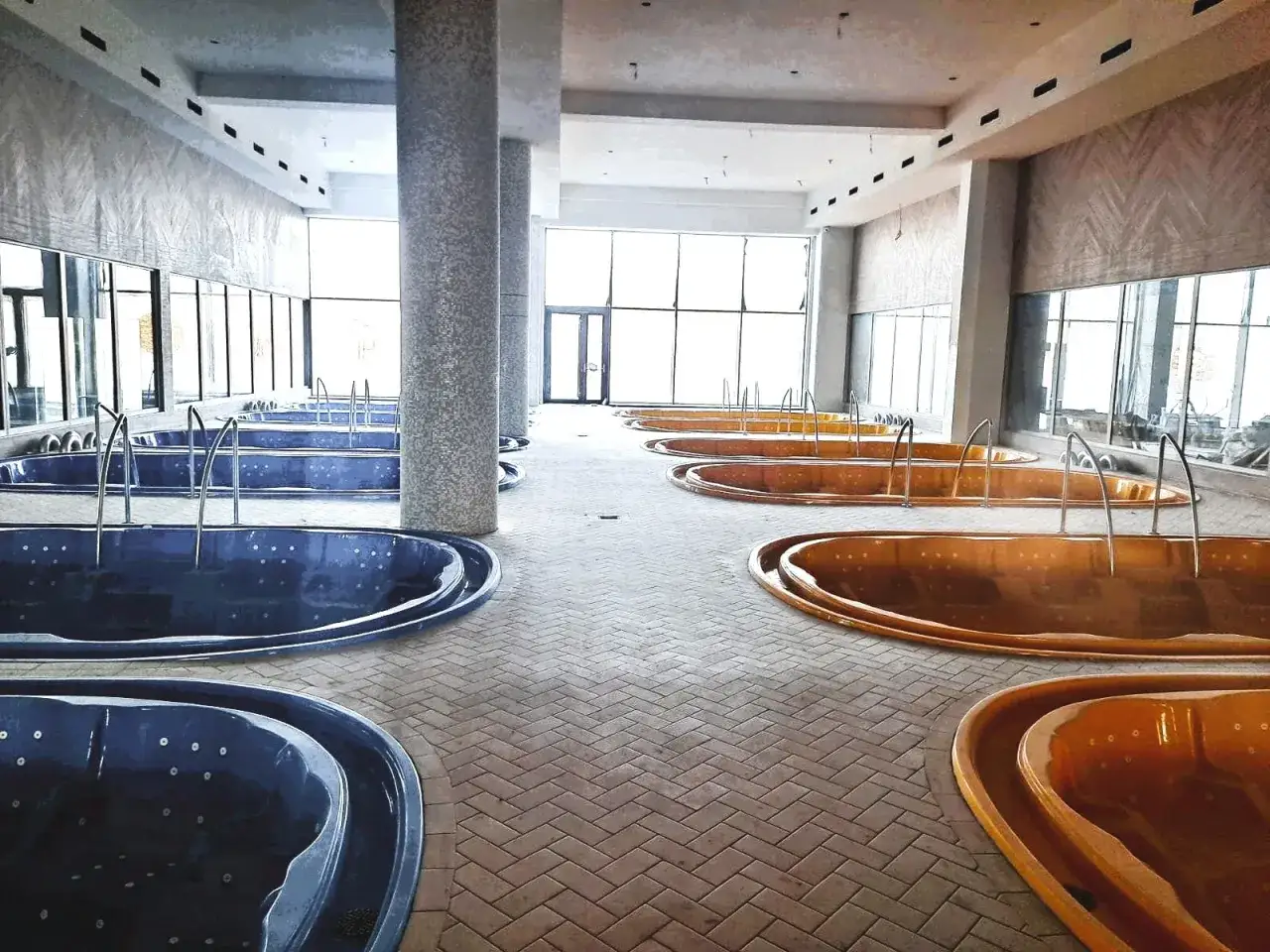 Hotel Gołębiewski Pobierowo budowa wnętrza