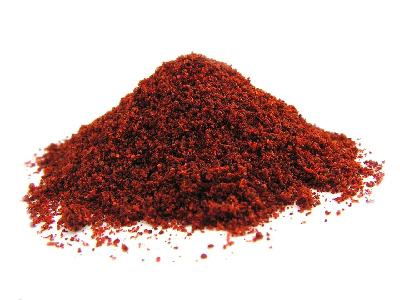 różne zioła przyprawy wędzona papryka chili