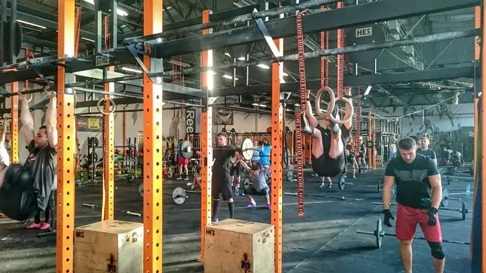Zdjęcie Gdzie znaleźć najlepsze kluby CrossFit we Wrocławiu i ich oferty