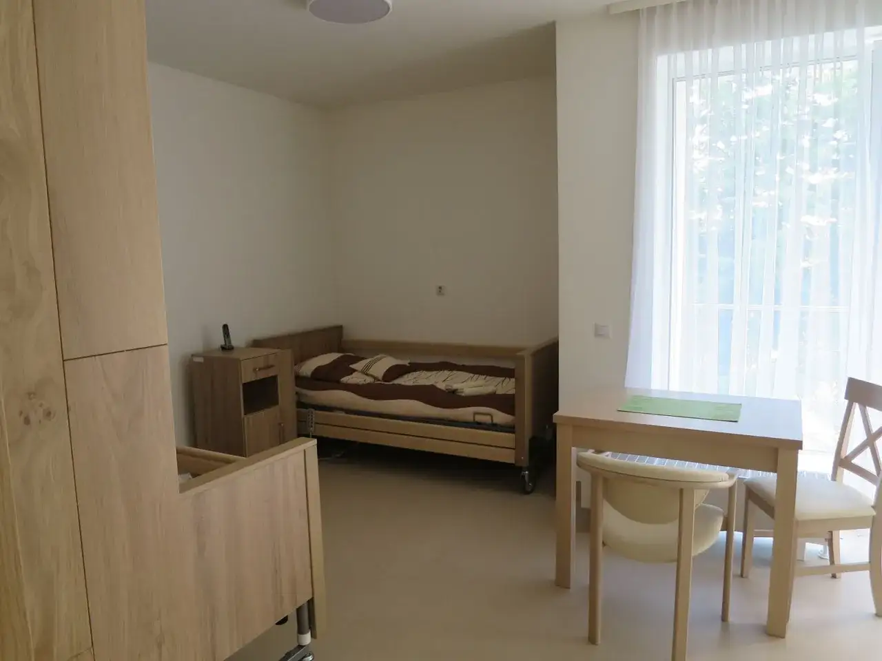 Dom Pomocy Społecznej Dobrzeń Wielki budynek