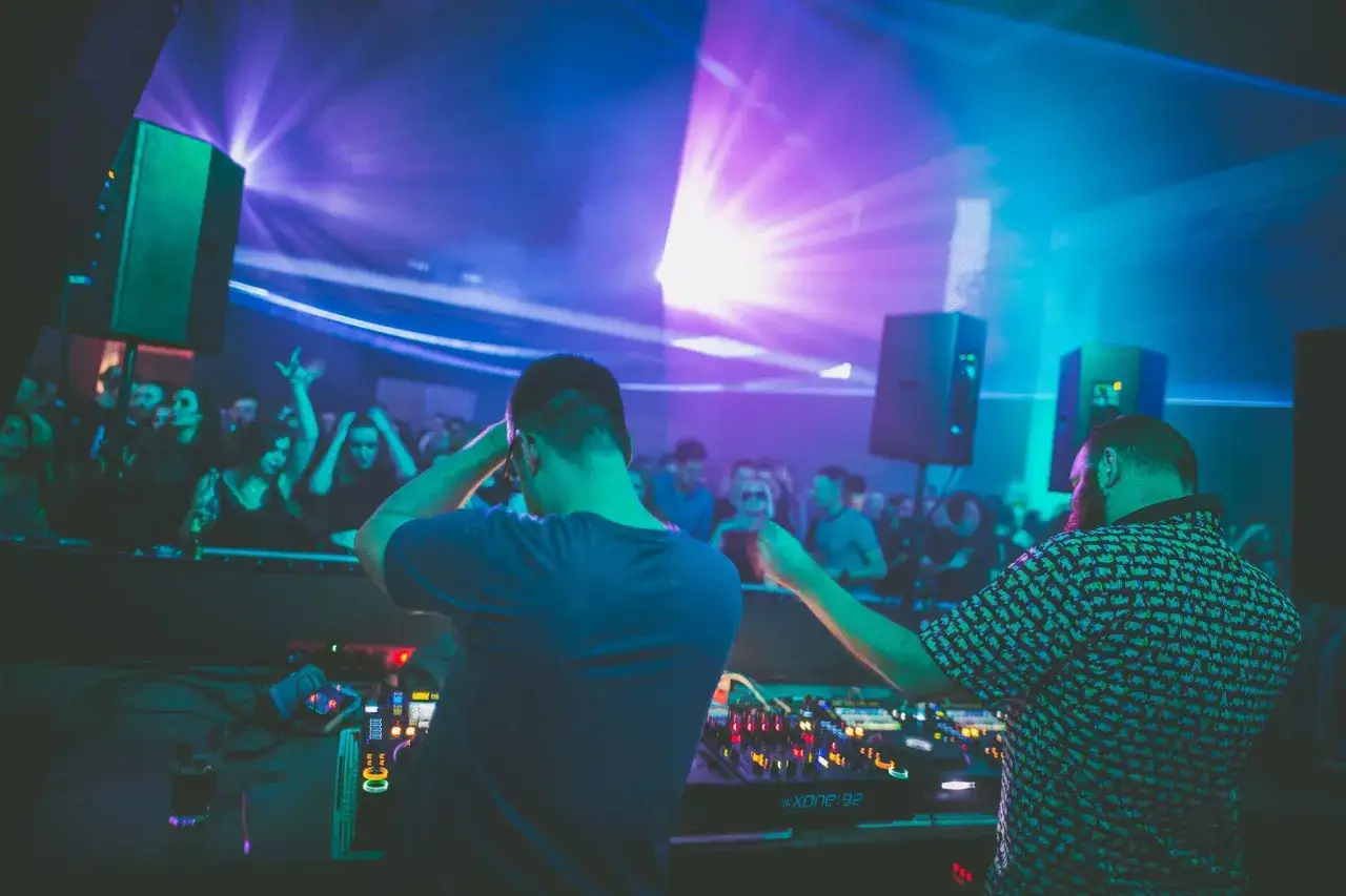 DJ-e tworzą atmosferę jak z bajki