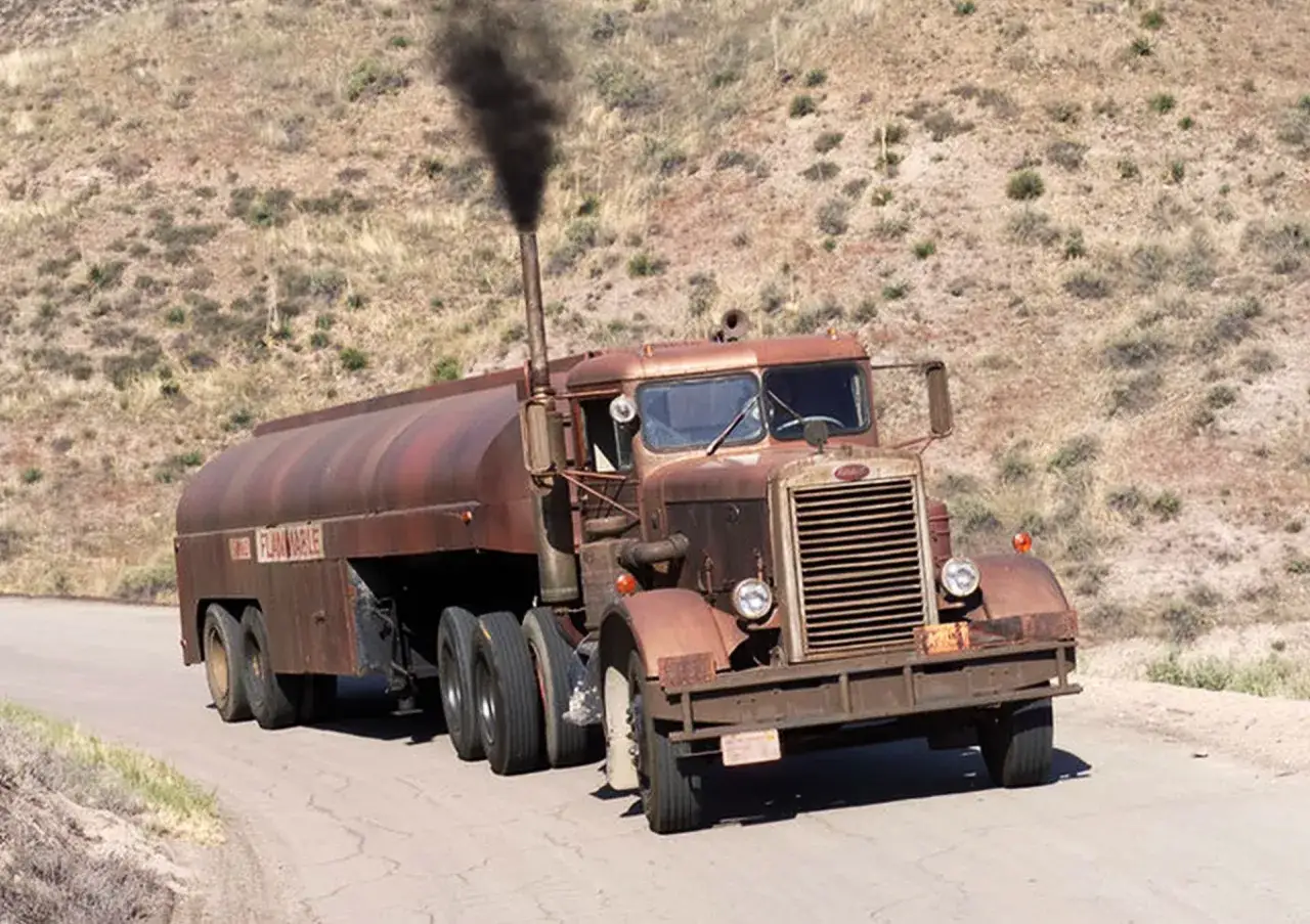Pojedynek na szosie ciężarówka Peterbilt 281