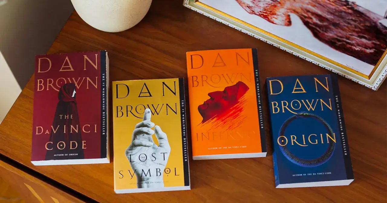Vier Bücher von Dan Brown:
