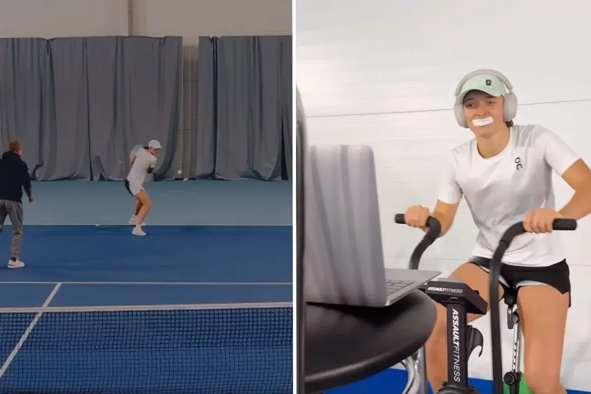 Iga Świątek trenuje tenis z trenerem na korcie i ćwiczy na rowerze stacjonarnym.