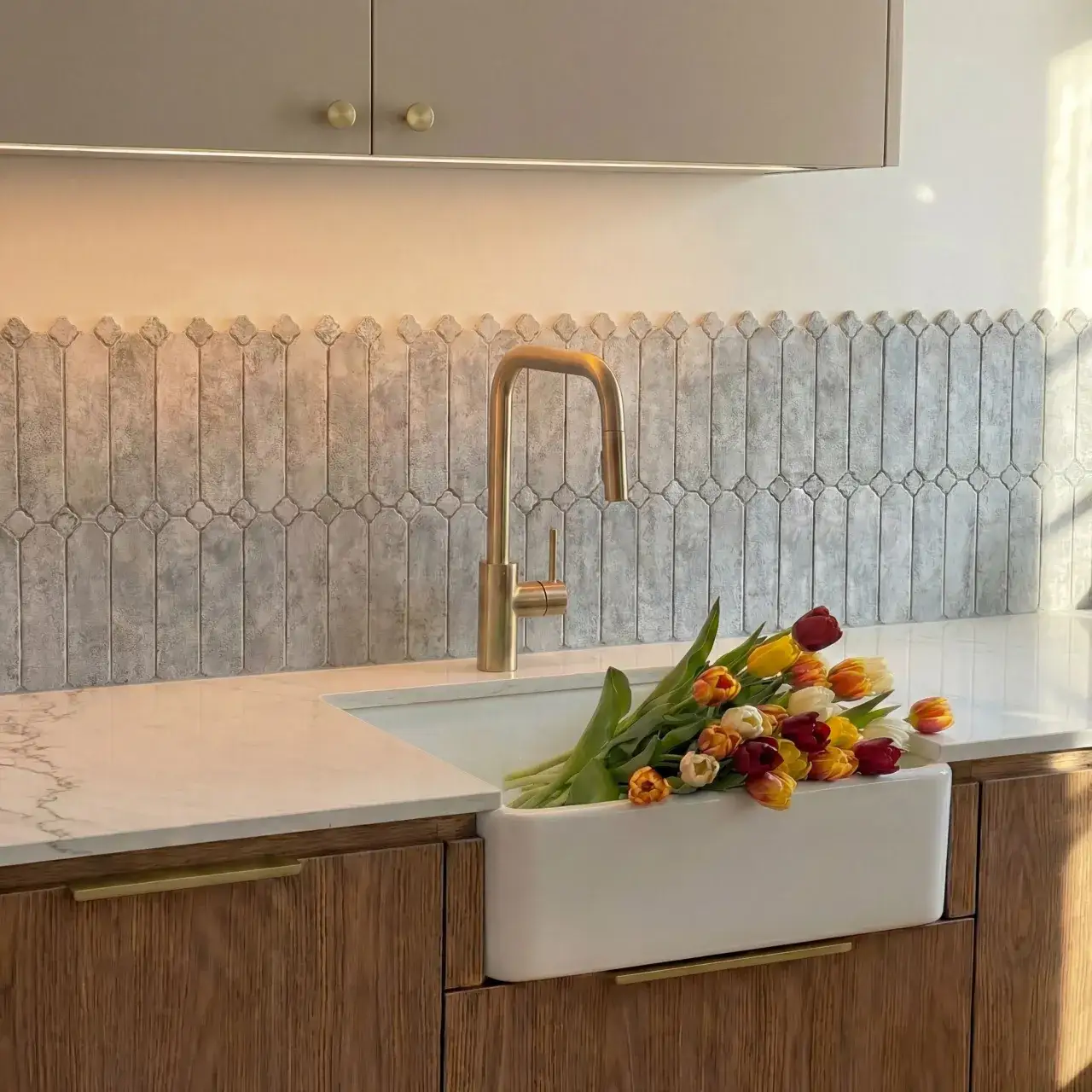 kuchnia-z-plytkami-cecile-concrete-matowy-raw-decor