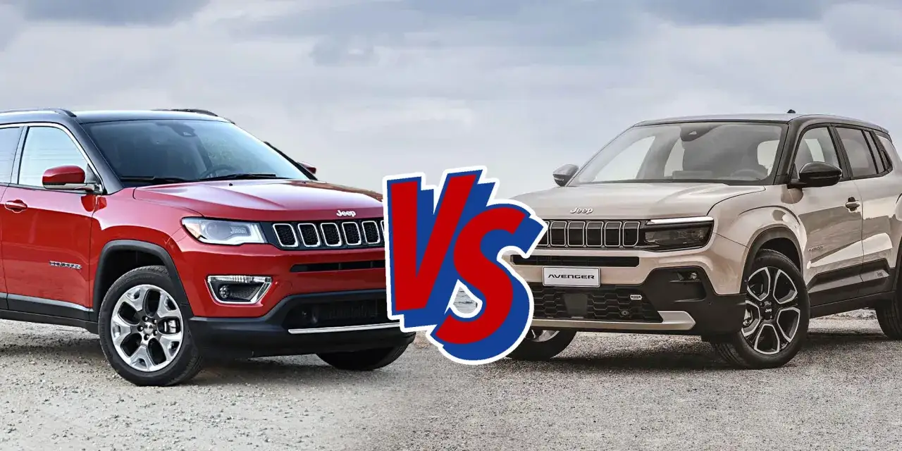 Dwa jeep modele: czerwony Compass i beżowy Avenger, zestawione obok siebie z dużym napisem