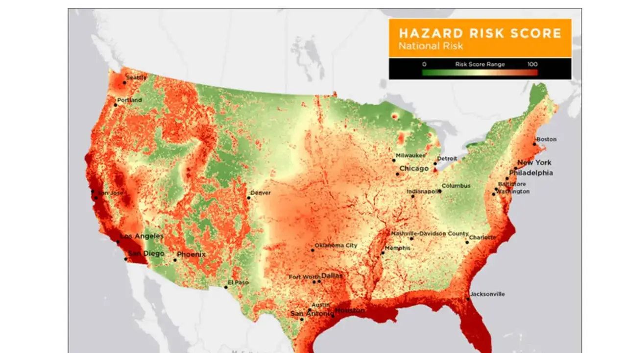 Mapa ryzyka dla stanów w USA. Czerwone obszary wskazują wysokie ryzyko, zielone niskie.