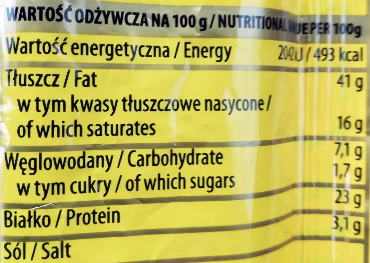 Tabela wartości odżywczych kabanosów: 41g tłuszczu, 16g nasyconych, 7,1g węglowodanów, 1,7g cukrów, 23g białka, 3,1g soli. Czy kabanosy są zdrowe? Zależy od ilości!