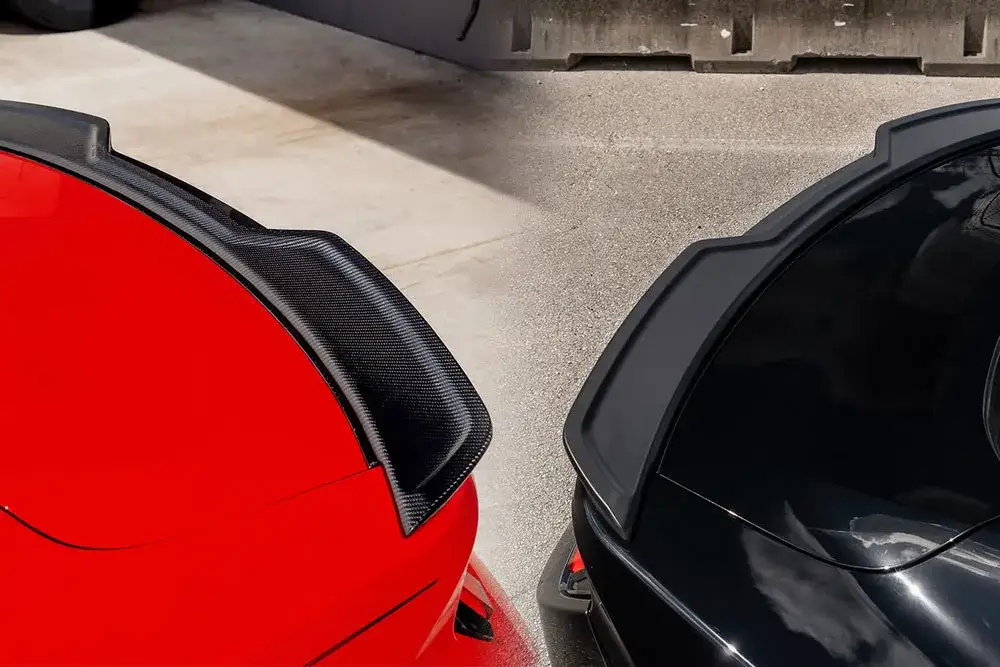 BMW M3 spoiler karbon vs ABS