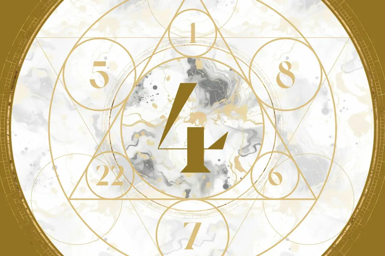 Złoty symbol numerologii 8 otoczony geometrycznymi kształtami i liczbami na tle marmuru.