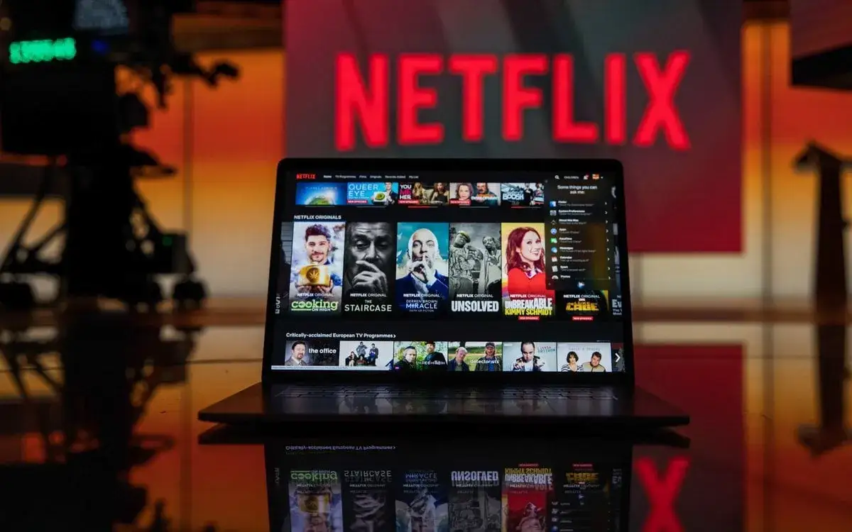 Zdjęcie Kto ogląda Netflix? Zaskakujące statystyki i demografia widzów
