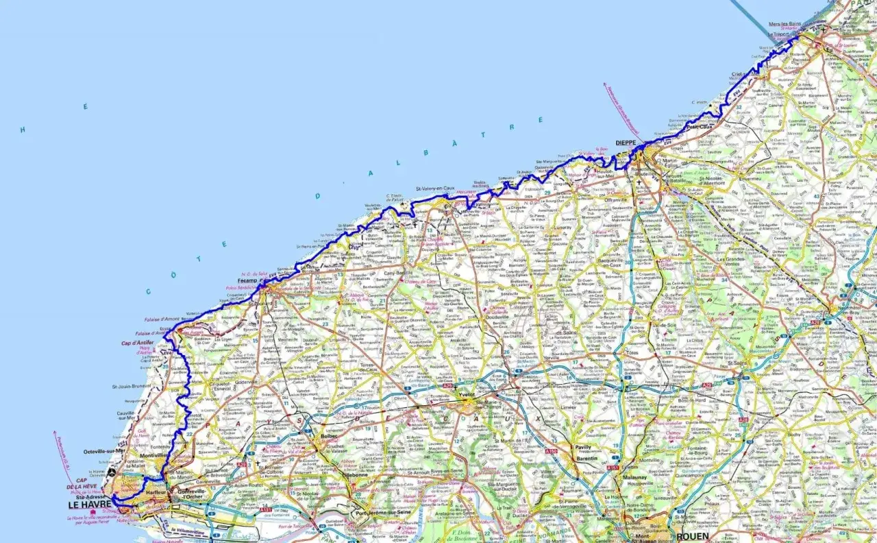 Carte routi&egrave;re de la c&ocirc;te normande, de Dieppe au Havre, avec la route GR 21 longeant le littoral.
