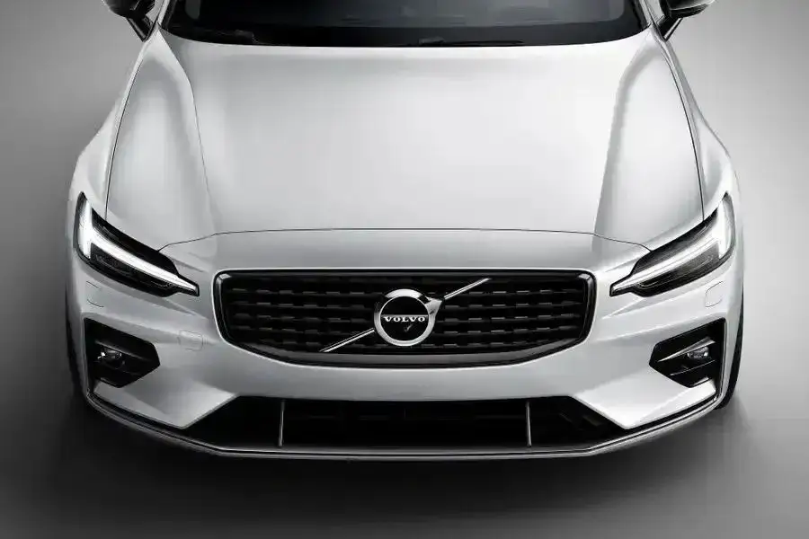 Zdjęcie Jakie silniki są w Volvo V60? Sprawdź moc i osiągi przed zakupem