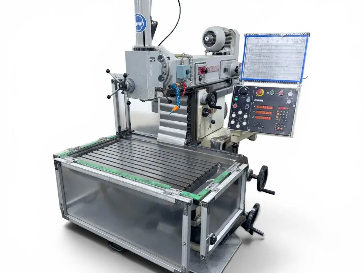 Frezarka CNC Mikron. Zobacz, cnc to precyzja i automatyzacja w obr&oacute;bce metali.
