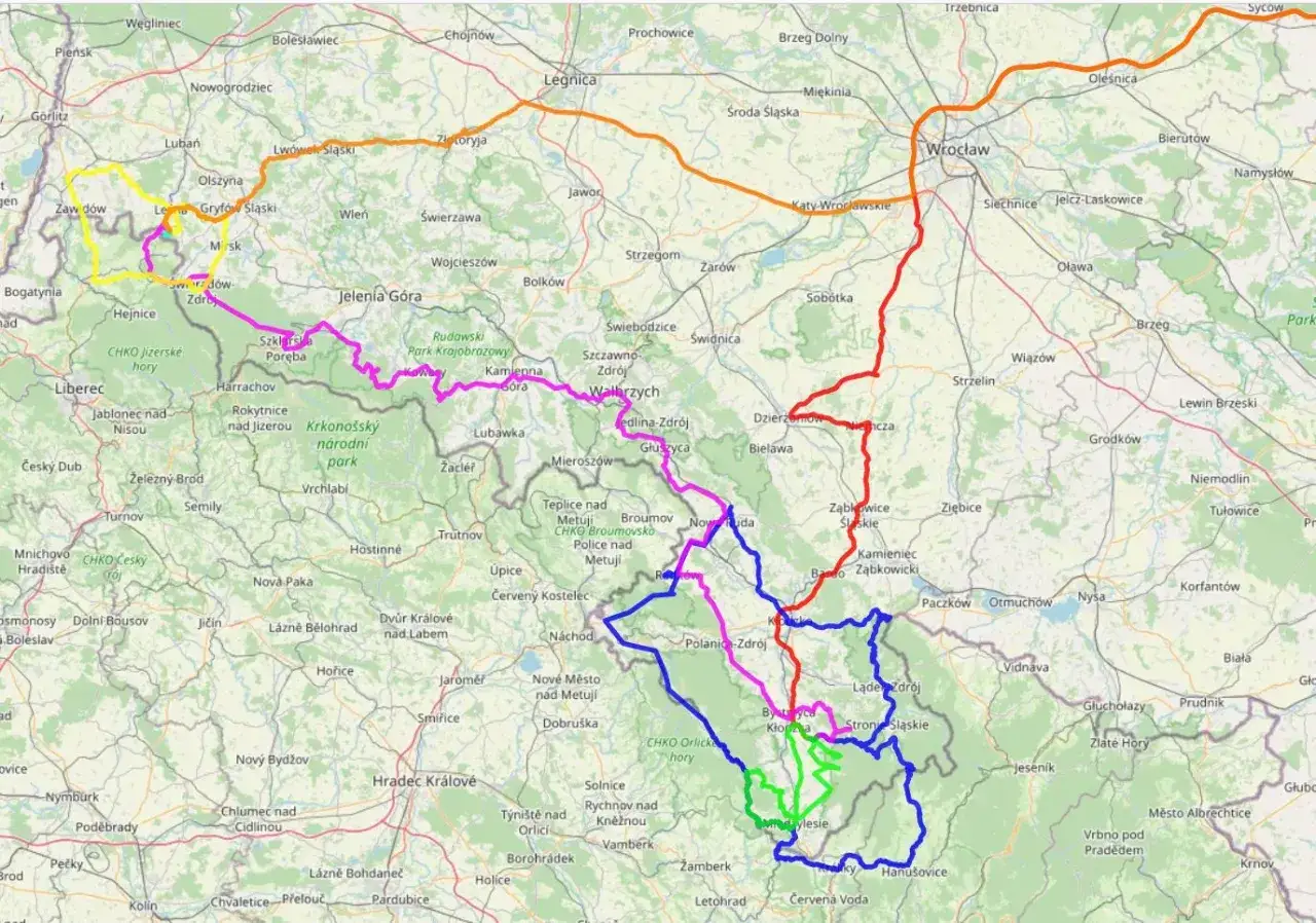 Kolorowe trasy motocyklowe na mapie Dolnego Śląska i okolic. Zaplanuj swoje trasy motocyklowe lubelskie!