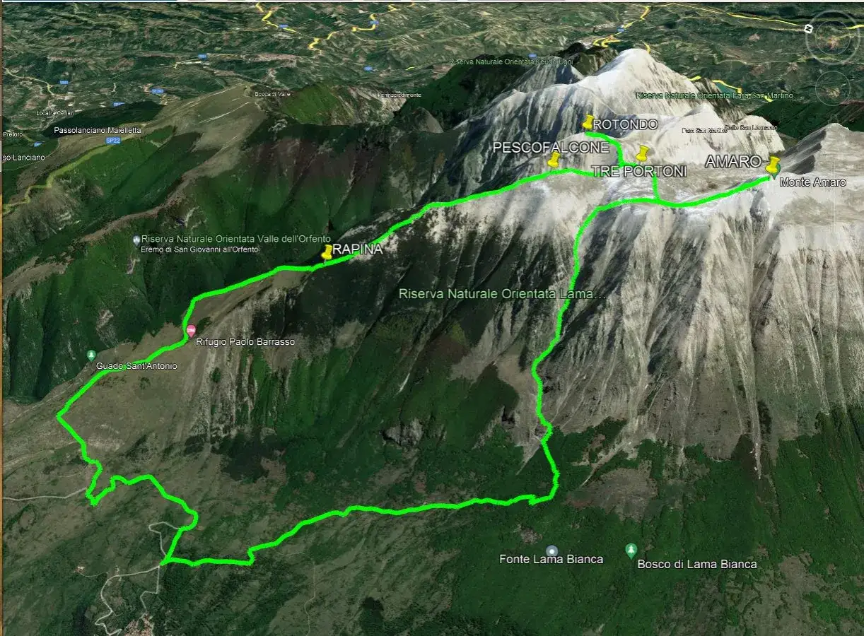 Sentiero verde che attraversa la Riserva Naturale Orientata Lama, passando per Pescofalcone e Monte Amaro, un percorso che ricorda la rava del ferro.