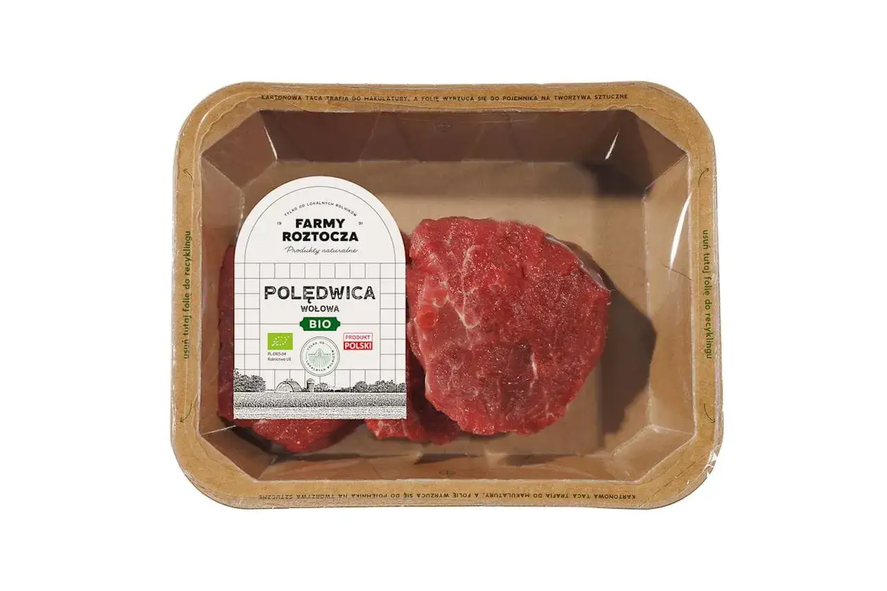 Dwie soczyste polędwice wołowe w opakowaniu z recyklingu. Produkt z Farmy Roztocza, polski i bio.