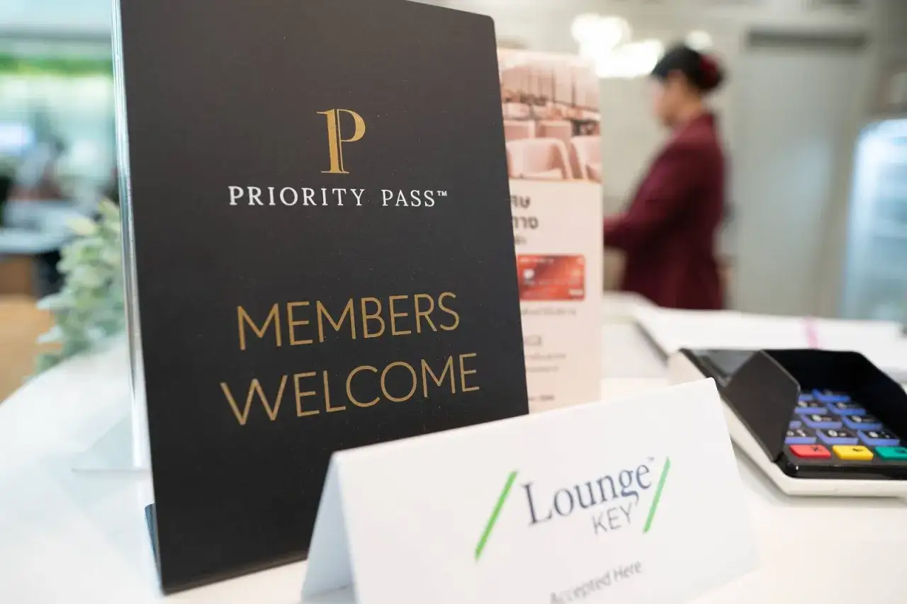 Priority Pass Schild: 