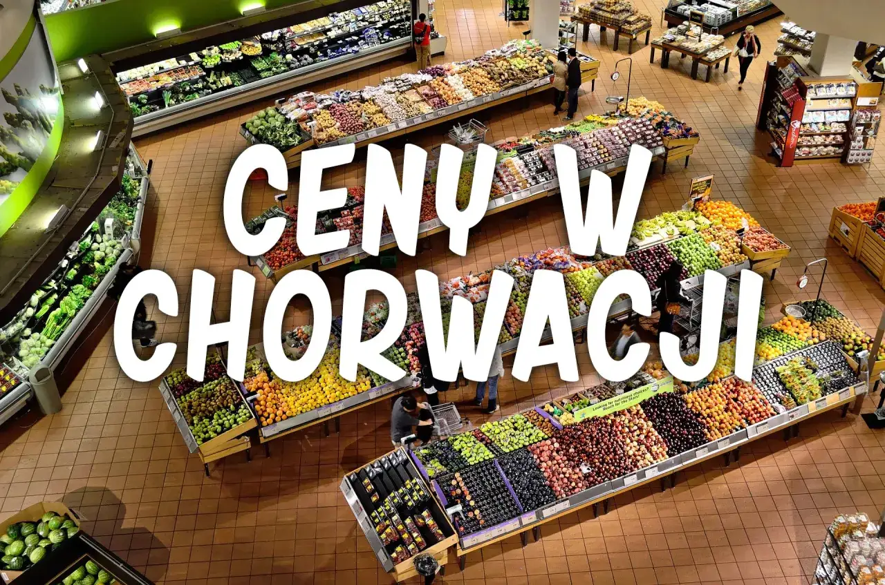Kolorowe owoce i warzywa na półkach sklepowych, z napisem