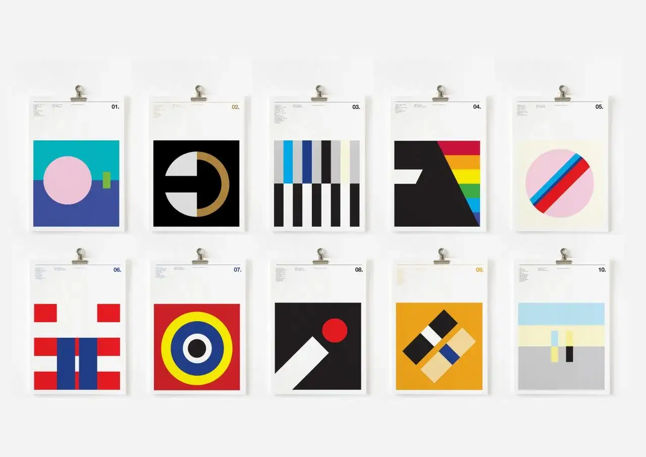 Diez pósteres con diseño de portadas de discos, cada uno con un número y un diseño geométrico abstracto en colores vibrantes.