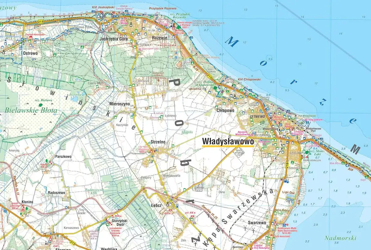 Mapa turystyczna polskiego wybrzeża z zaznaczonymi nadmorskimi miejscowościami: Władysławowo, Jastrzębia Góra, Ostrowo.