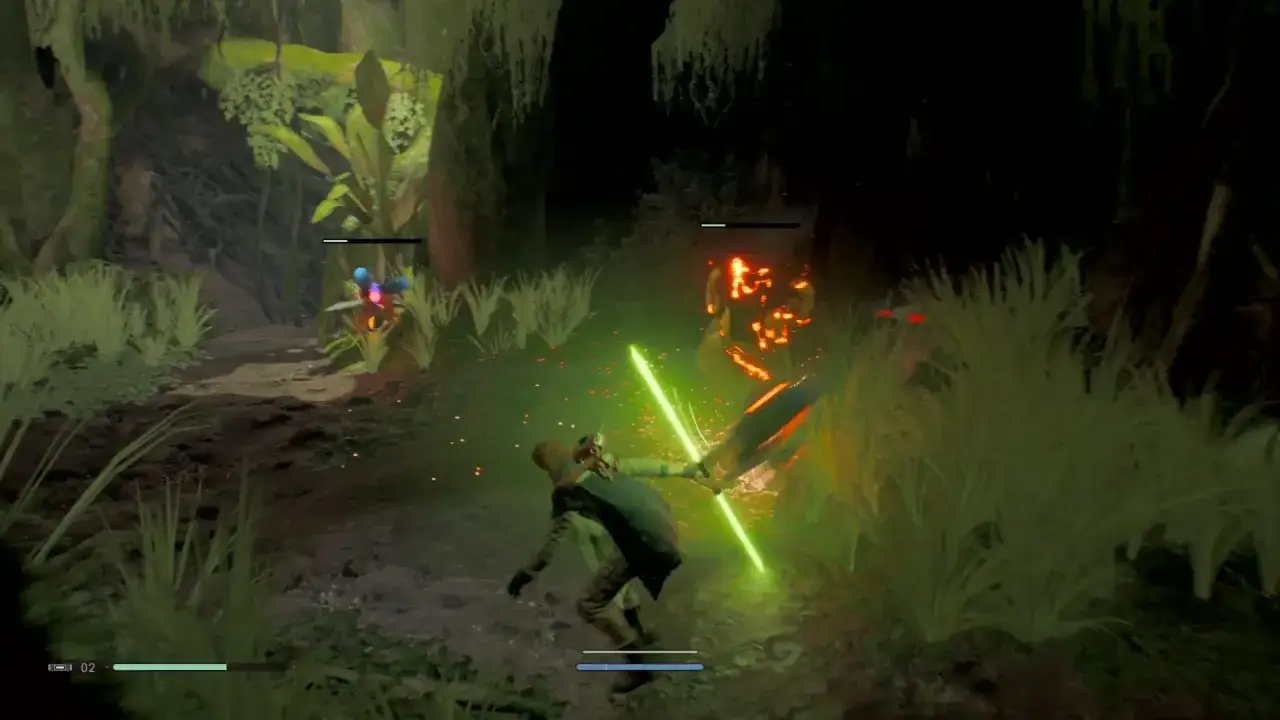 Jedi walczy z wrogami w mrocznym lesie w grze Star Wars Jedi: Upadły zakon.