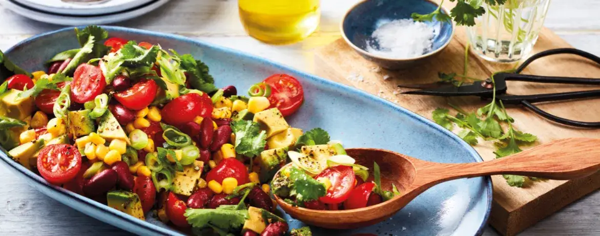 mexikanischer Kidneybohnen Salat Avocado