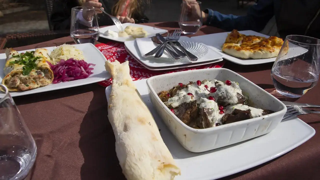 Restauracja Moja Gruzja Gliwice wnętrze atmosfera