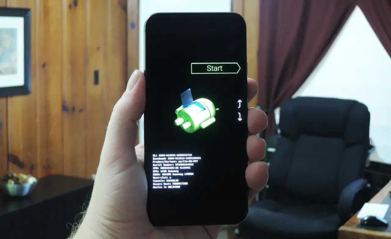 Telefon w trybie fastboot. Co to? Widoczny ekran z logo Androida i opcją 