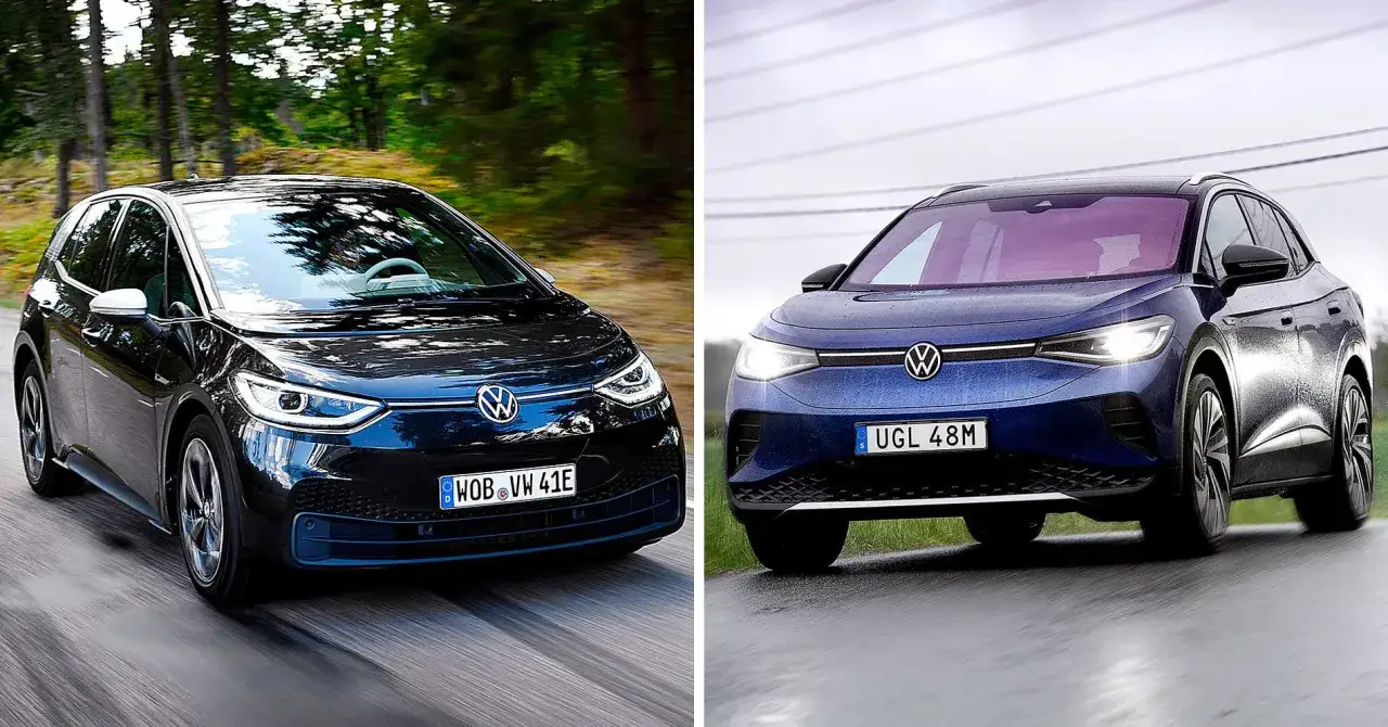 Sida vid sida: en svart VW ID.3 och en bl&aring; VW ID.4 k&ouml;r p&aring; v&auml;gen. Vilken blir din favorit?