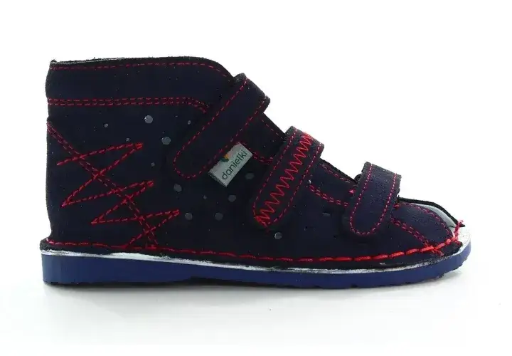 Buty profilaktyczne dla dzieci sztywny zapiętek