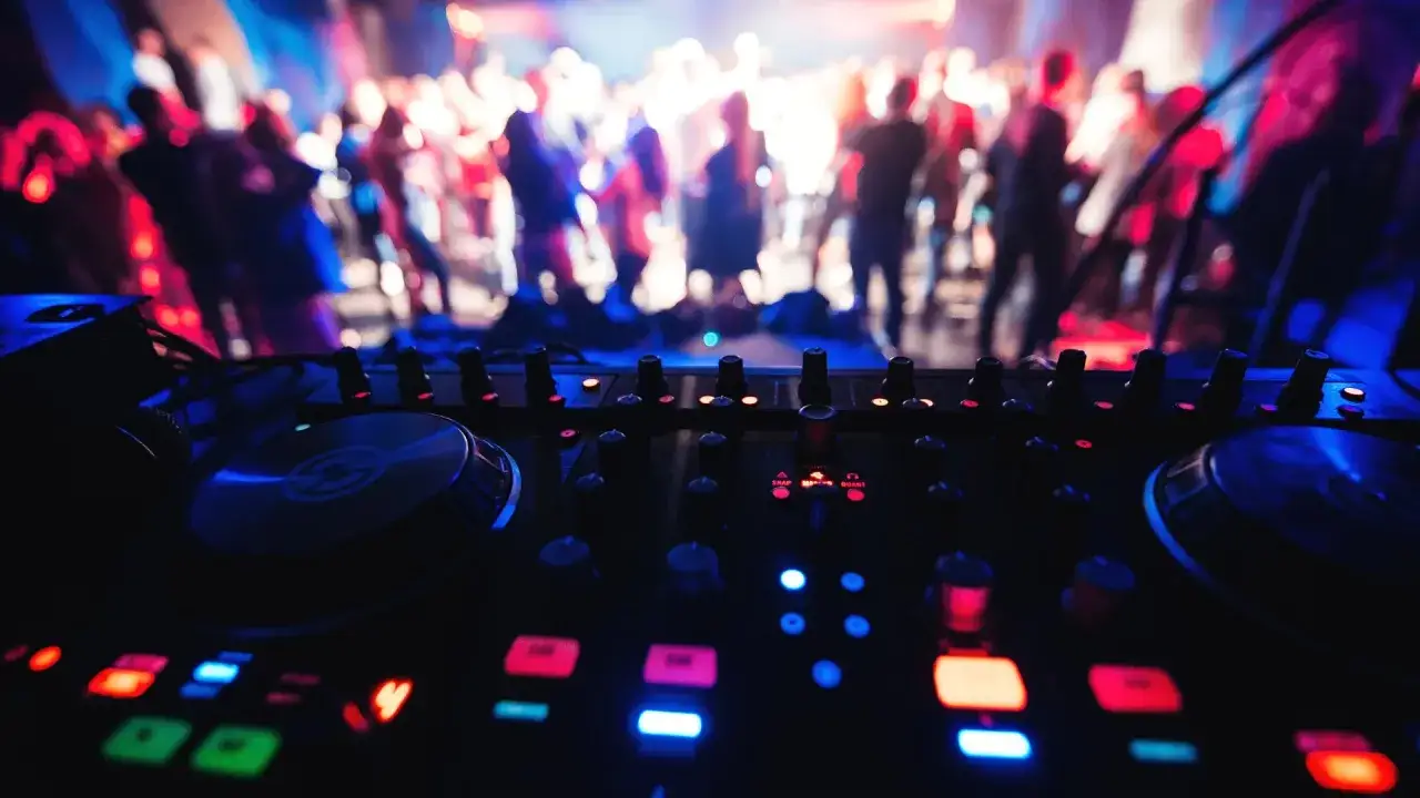 zespół grający na żywo dancing, DJ na imprezie w Ustroniu