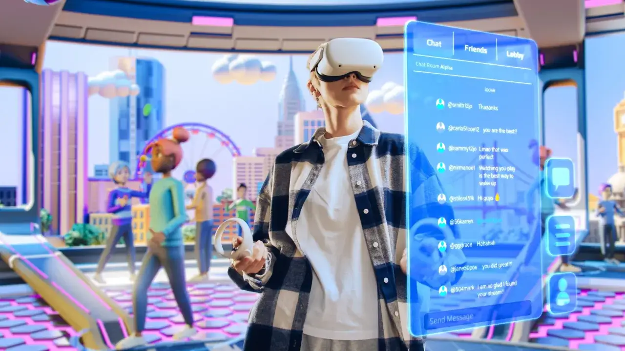 Dziewczyna w goglach VR w wirtualnym świecie metaverse, otoczona awatarami i interfejsem czatu.