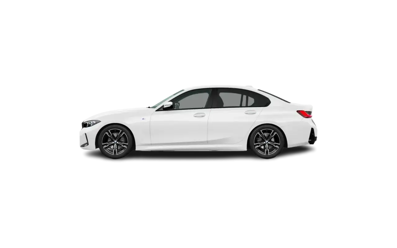 Białe BMW 318i z profilu, z ciemnymi felgami i przyciemnianymi szybami, na czarnym tle.