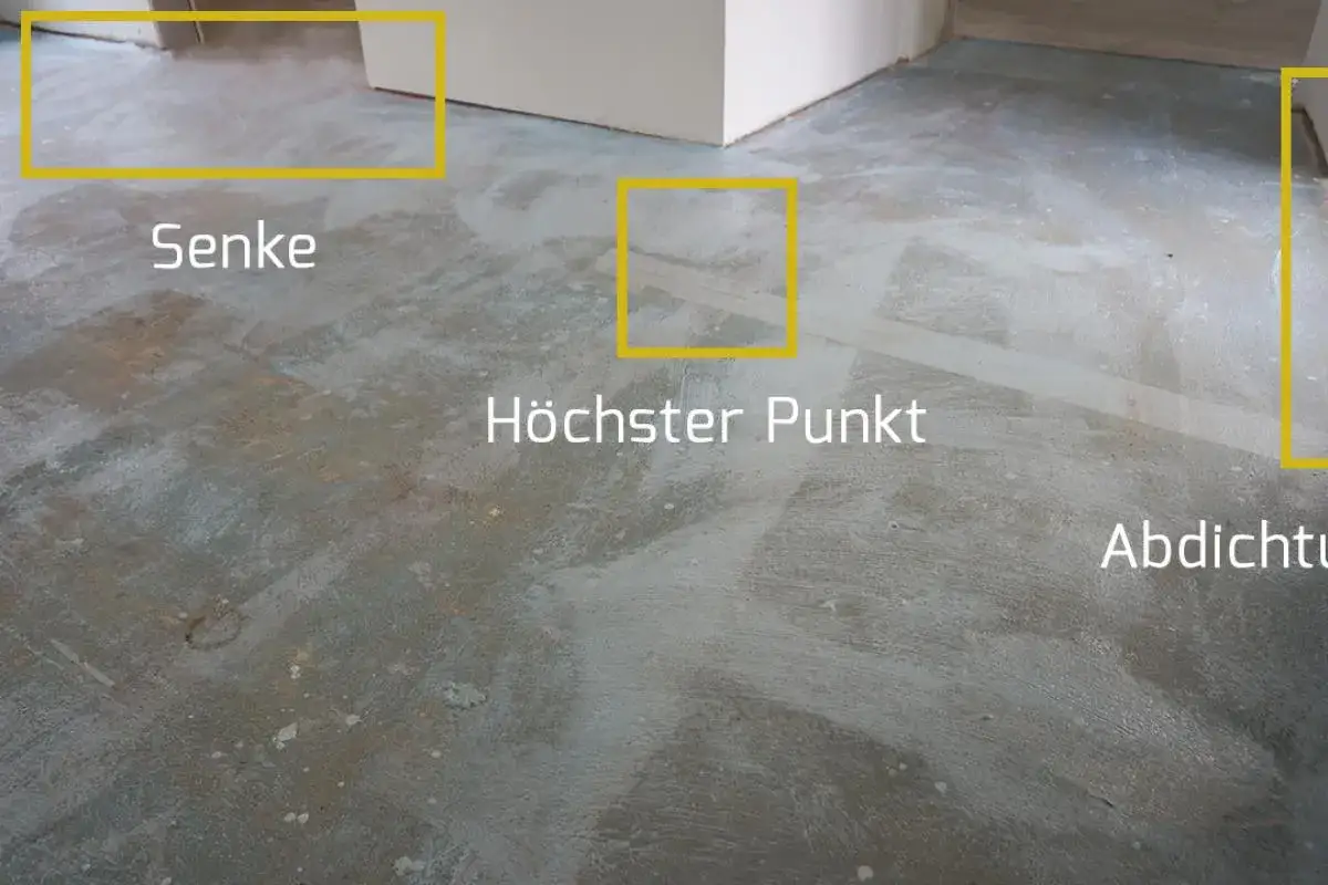 Der Rohboden zeigt Unebenheiten, markiert als