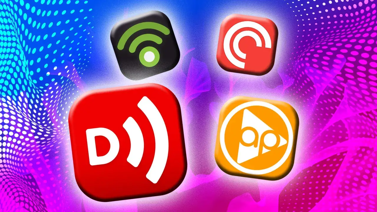 Ikony popularnych aplikacji do słuchania podcastów: Spotify, Pocket Casts, Castbox i Overcast, na tle kolorowej, cyfrowej grafiki.