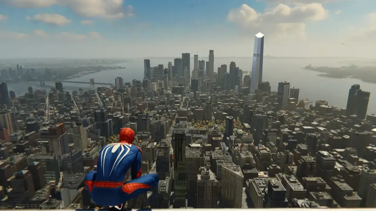 Spider-Man wita się z Nowym Jorkiem, gotowy do akcji w Spider-Man 2 poradnik. Miasto rozciąga się pod nim, pełne drapaczy chmur i rzeki.